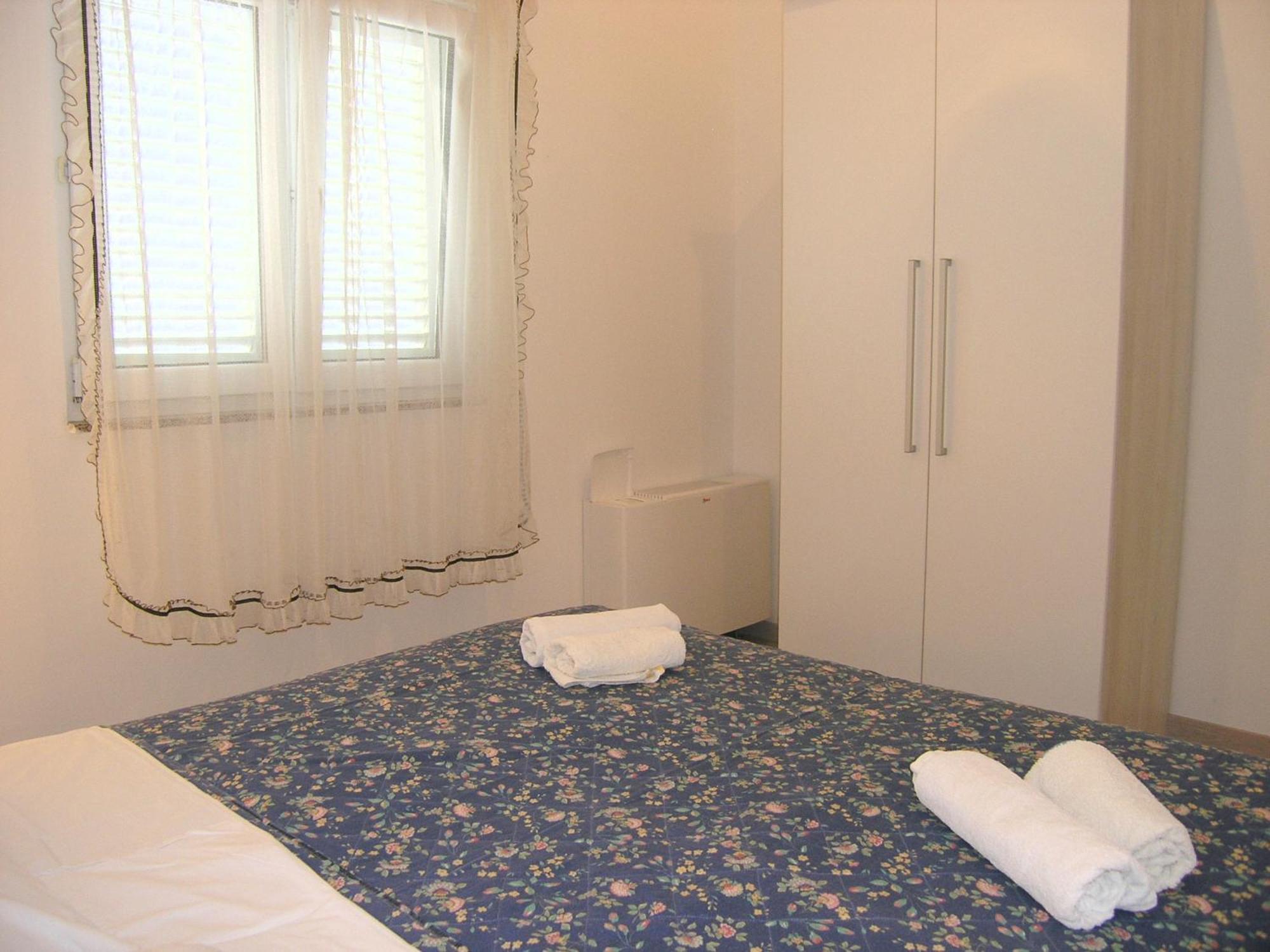 Apartments Sokolovic Krk Town Luaran gambar