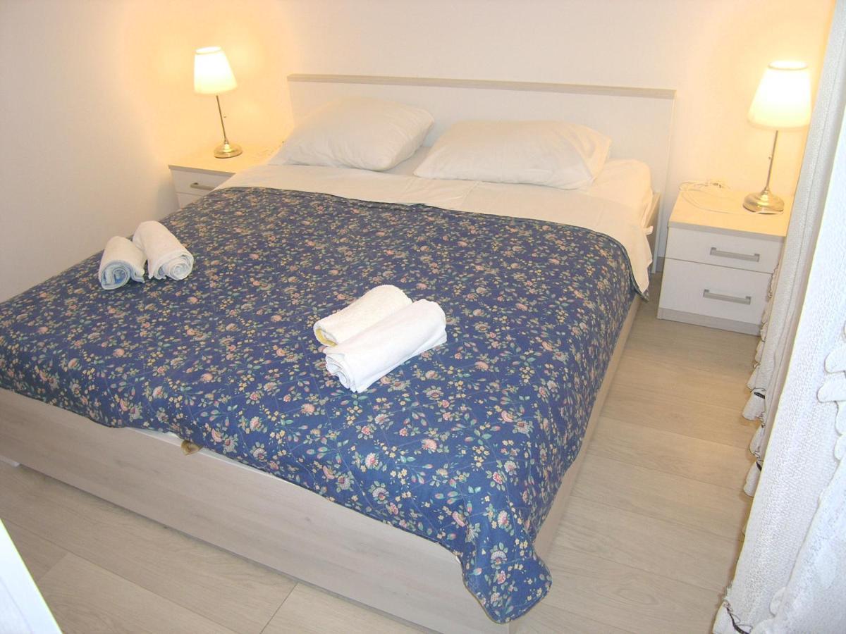 Apartments Sokolovic Krk Town Luaran gambar