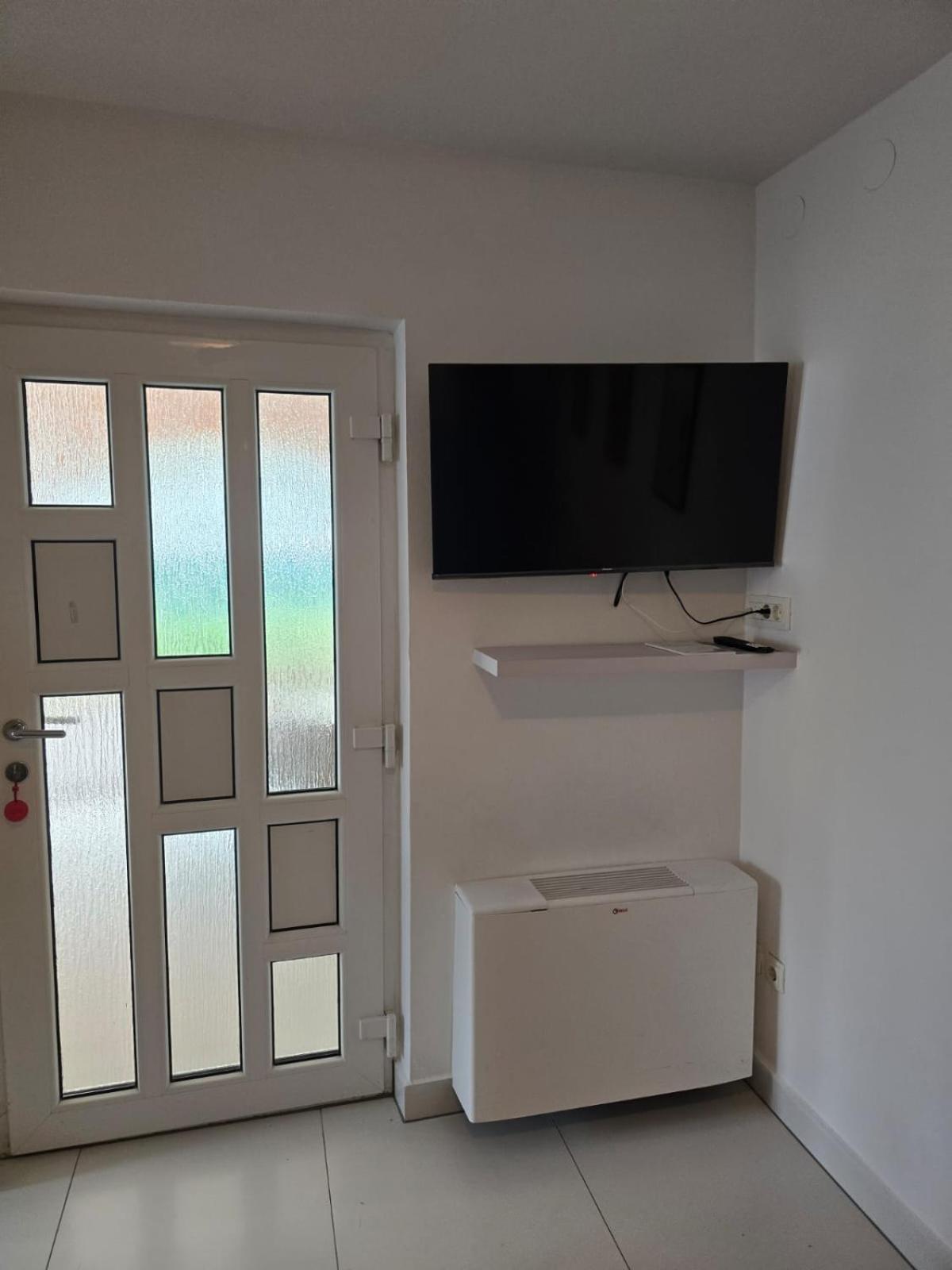 Apartments Sokolovic Krk Town Luaran gambar