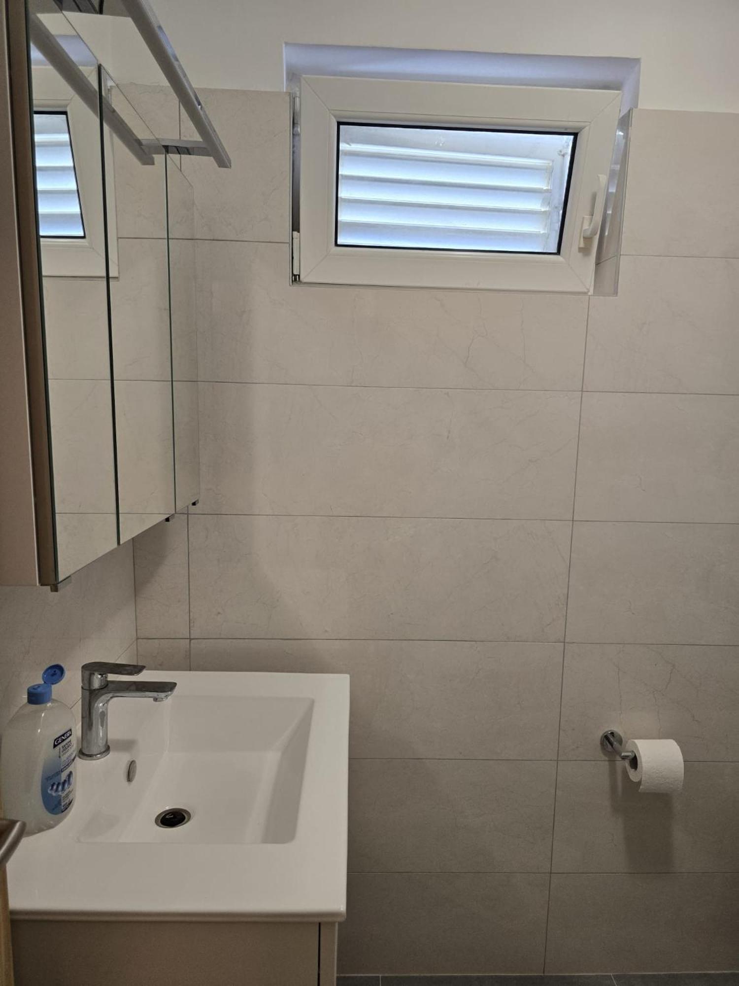 Apartments Sokolovic Krk Town Luaran gambar