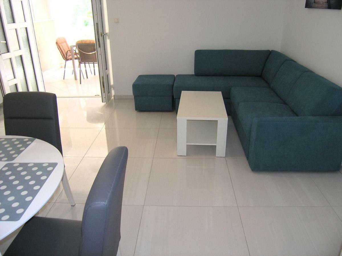 Apartments Sokolovic Krk Town Luaran gambar
