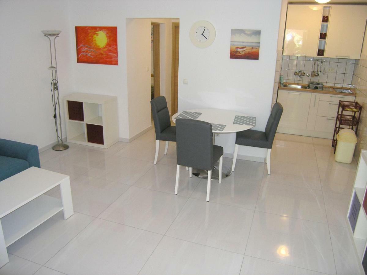 Apartments Sokolovic Krk Town Luaran gambar