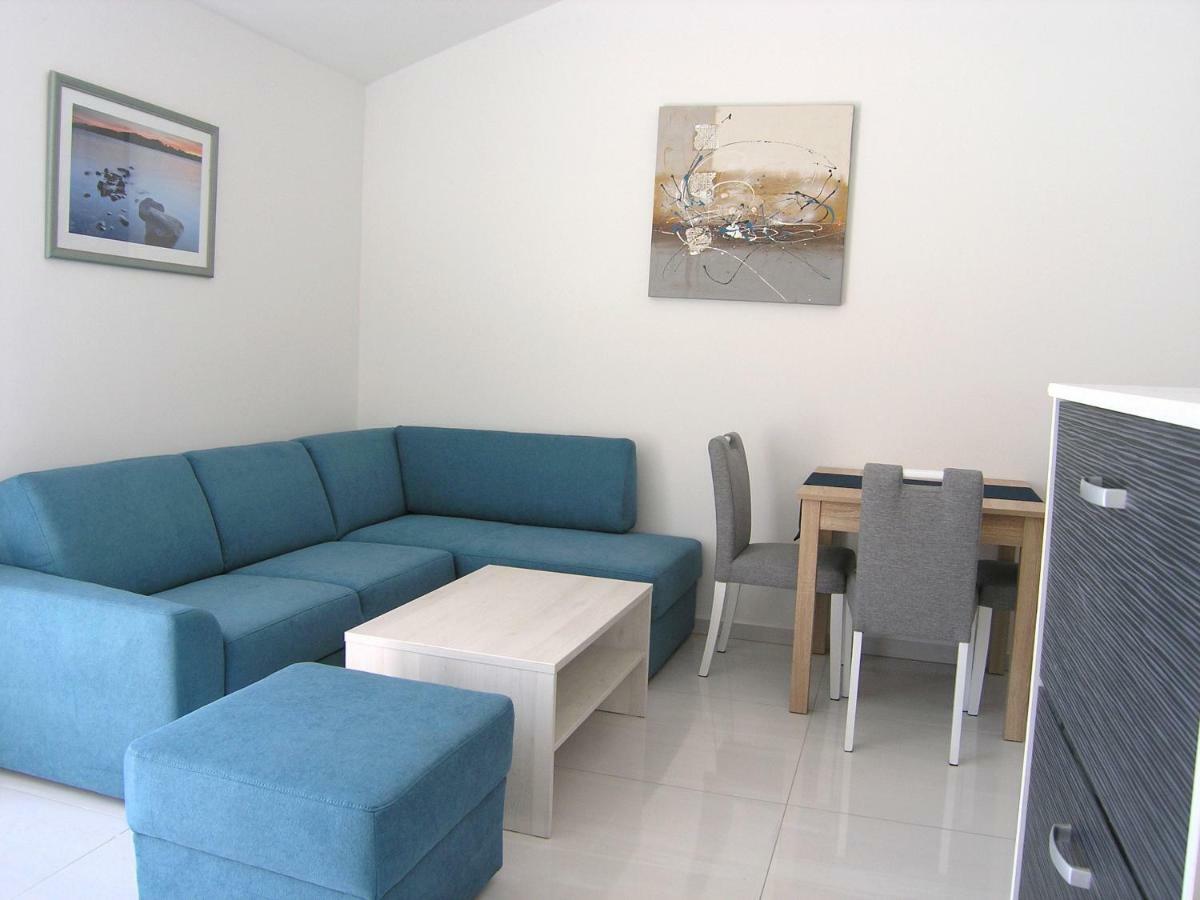Apartments Sokolovic Krk Town Luaran gambar