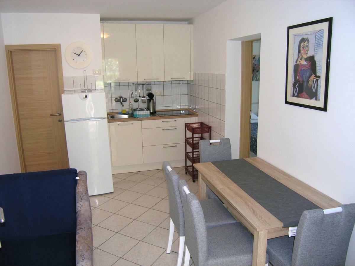 Apartments Sokolovic Krk Town Luaran gambar
