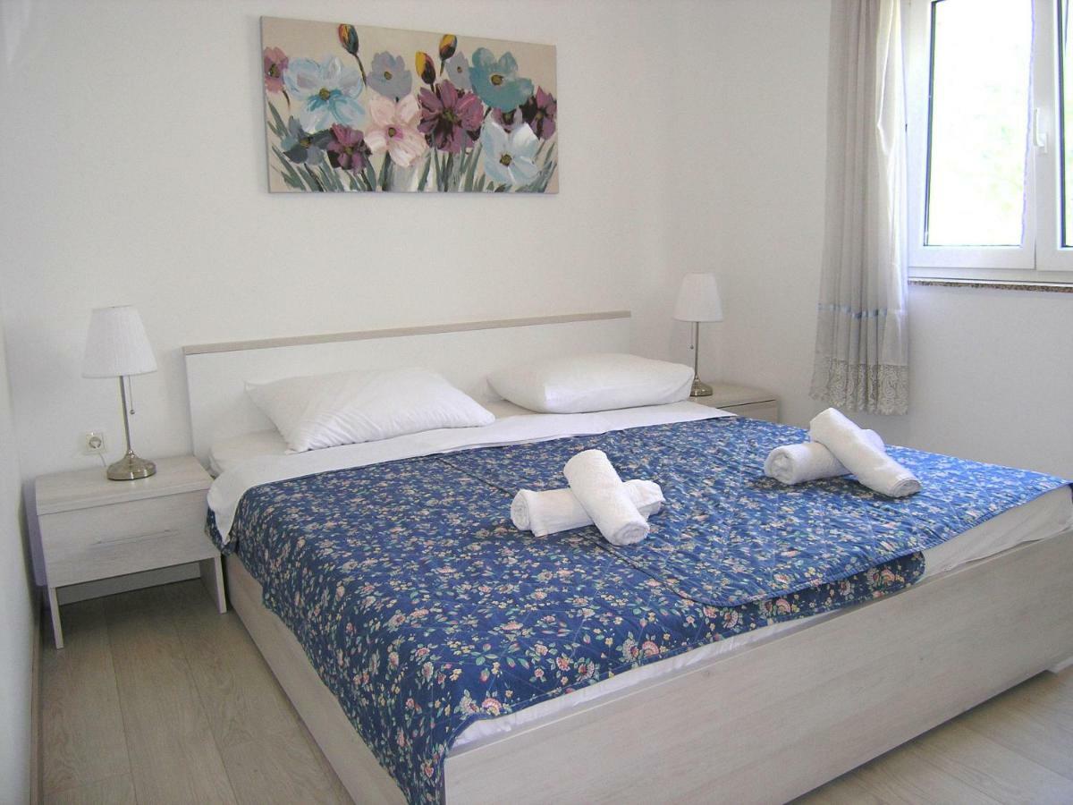 Apartments Sokolovic Krk Town Luaran gambar