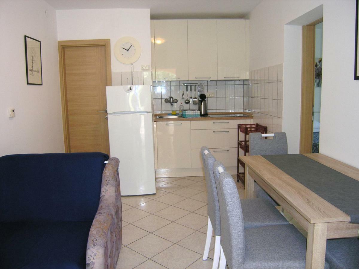 Apartments Sokolovic Krk Town Luaran gambar