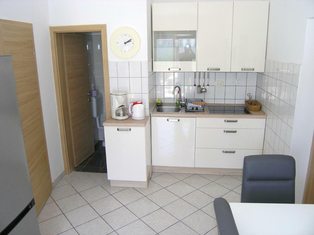 Apartments Sokolovic Krk Town Luaran gambar